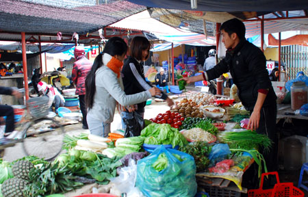 Hưng Yên Rau xanh, thực phẩm đua nhau tăng giá